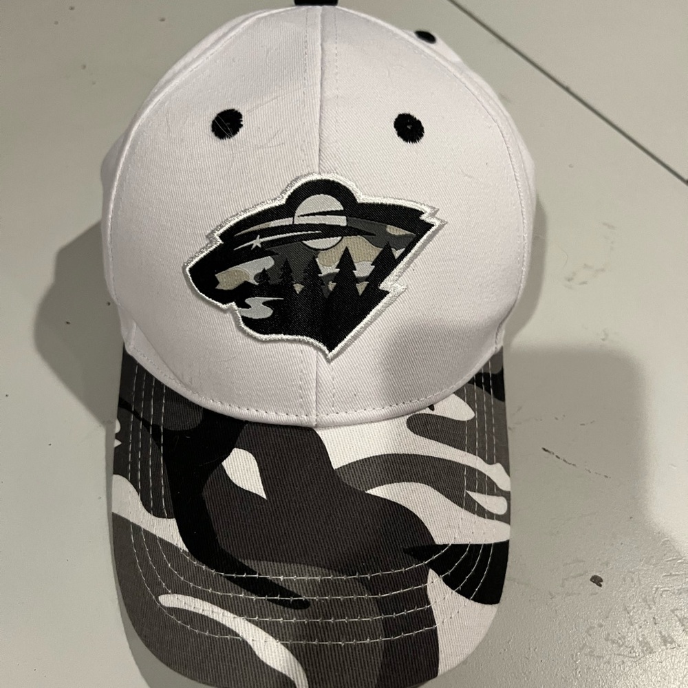 Minnesota Wild White and Black Camouflage Baseball Cap